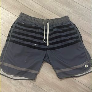 Vuori Board short Swim Trunks Men SIZE 32 Blue Striped SEE PICS